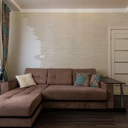 Repina 4 Apartment *