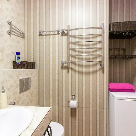 Apartment Repina 4 *