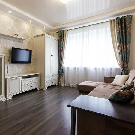 Apartment Repina 4