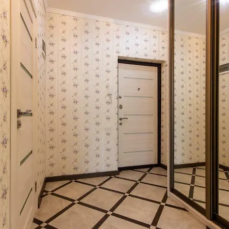Apartment Repina 4 *